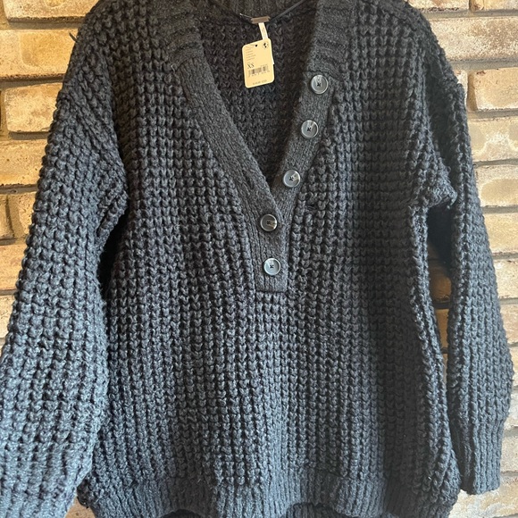 🔺S0LD🔺Free People Whistletop Henley • in Sunflower (WASHED BLACK) NWT 🦅 - Picture 5 of 16